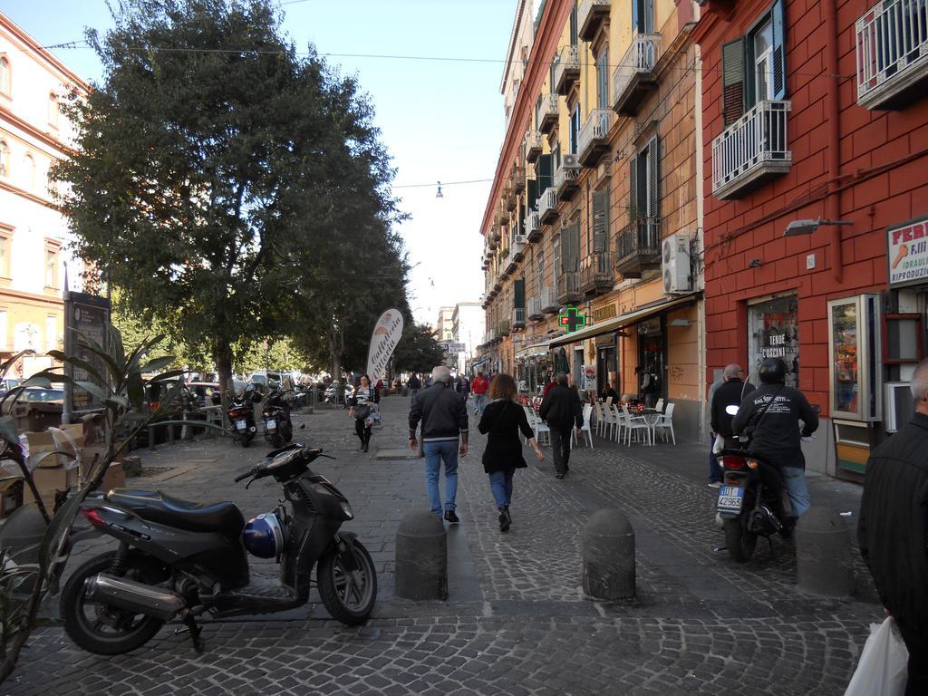 B&B Ingiropernapoli Екстер'єр фото